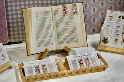 Set of 4 Magnetic Bookmarks