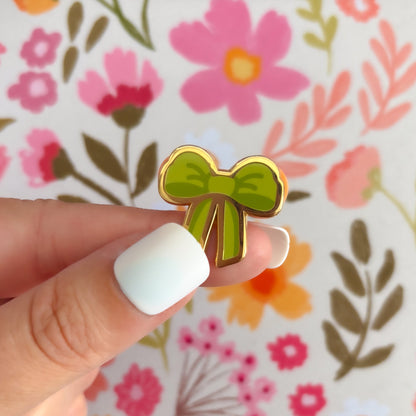 Bumble Summer Pin Set